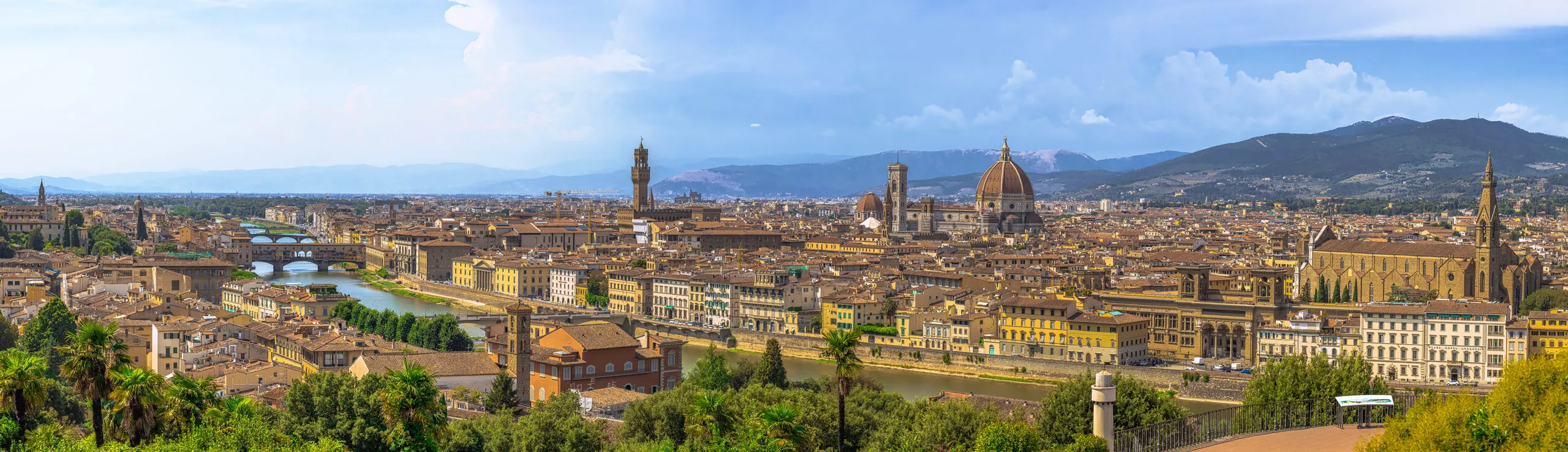 CloudWave infrastructure and network in Florence